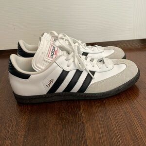 ADIDAS SAMBA CLASSIC Soccer Shoe, Size 8.5 Mens/Women size 10